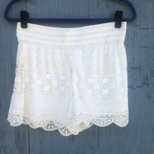 White lace shorts NWOT (size medium)